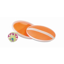 Carica l&#39;immagine nel visualizzatore di Gallery, CATCH&amp;PLAY - arancia - TEMPO LIBERO - Midocean - Games, Leisure, Set Gioco Da Spiaggia It3852