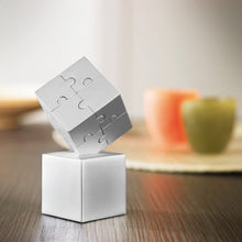 Carica l&#39;immagine nel visualizzatore di Gallery, KUBZLE - Argento opaco - UFFICIO - Midocean - Desk Items, Office, Puzzle Magnetico 3d 8 Pezzi Ar1810