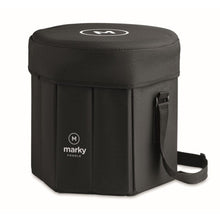 Carica l&#39;immagine nel visualizzatore di Gallery, SEAT &amp; DRINK - Nero - TEMPO LIBERO - Midocean - Camping &amp; Picnic, Leisure, Sgabello/tavolo Pieghevole Mo6444