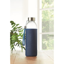 Carica l&#39;immagine nel visualizzatore di Gallery, UTAH DENIM - Blu - CASA E VIVERE - Midocean - Bottiglia In Vetro Con Pouch Mo6192, Drinking Bottle, Home &amp; Living