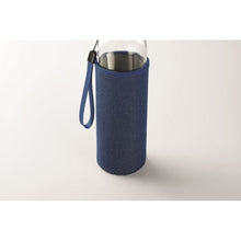 Carica l&#39;immagine nel visualizzatore di Gallery, UTAH DENIM - Blu - CASA E VIVERE - Midocean - Bottiglia In Vetro Con Pouch Mo6192, Drinking Bottle, Home &amp; Living